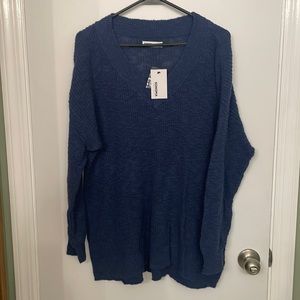 Oversized loose navy blue sweater.